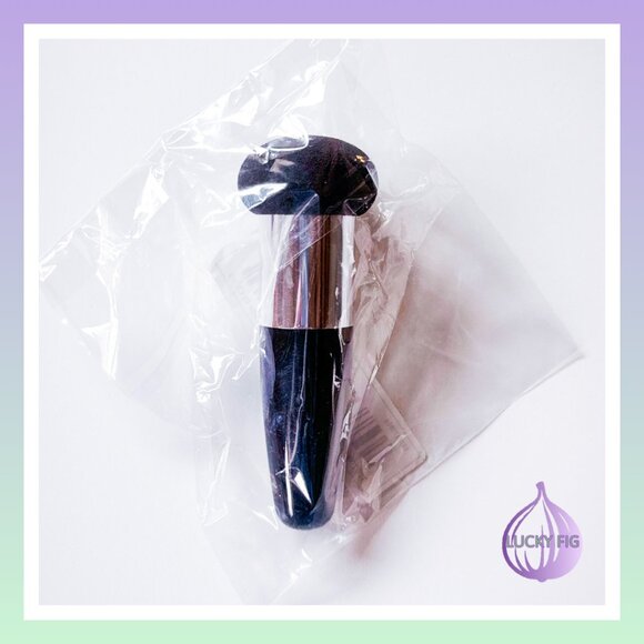 MAKE UP SPONGE APPLICATORS - SET OF 4 - Picture 2 of 12